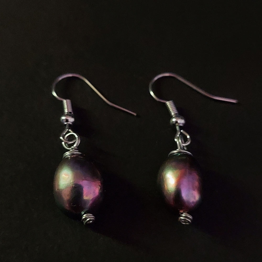 Handmade 1½ in. Real River Pearl Earrings